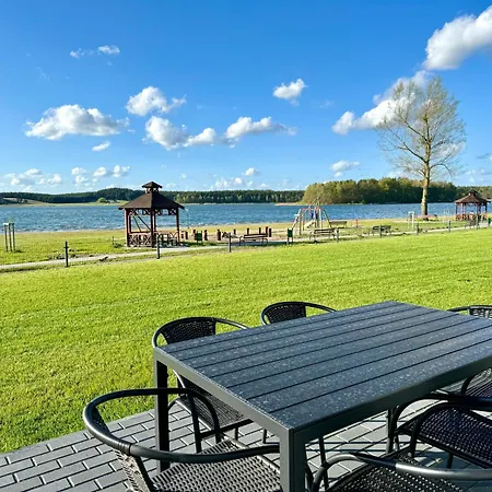 Nad Jeziorem U Izy Z Balia Ogrodowa * Kiedrowice