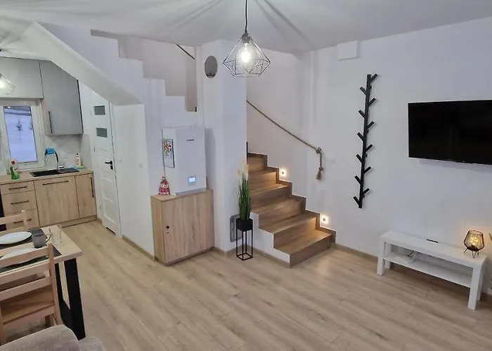 Nad Jeziorem U Izy Z Balia Ogrodowa * Kiedrowice