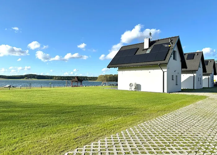 Nad Jeziorem U Izy Z Balia Ogrodowa בית נופש